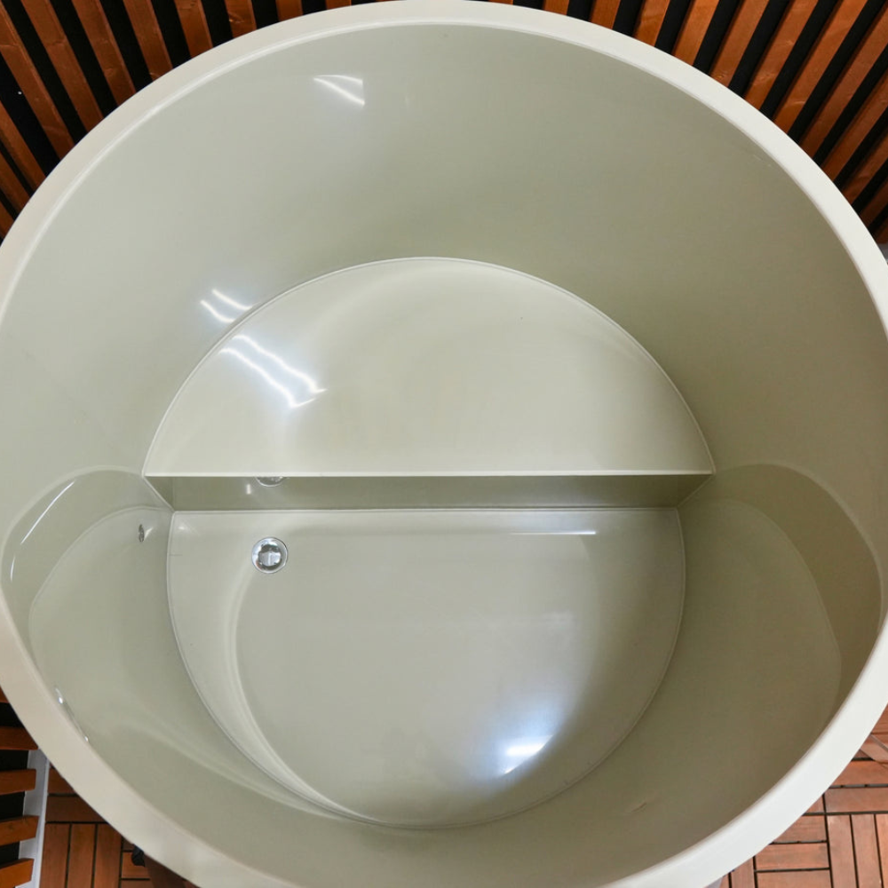 Composite Barrel Cold Plunge